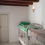 Vucciria Hostel